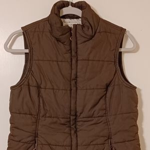 Womens Full Front Zip Horseshoe Vest by Ariat